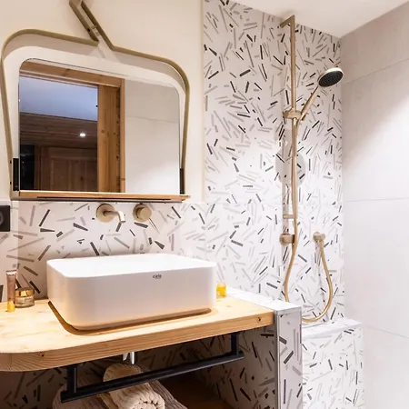Maison Renovee Pour 6 Pers. A 2 Km Des Pistes Avec Balcon Et Skiroom - Fr-1-570-59 *